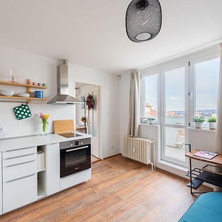 Bright Charming Apt With Terrace, Parking & Airco. Prague Ngoại thất bức ảnh