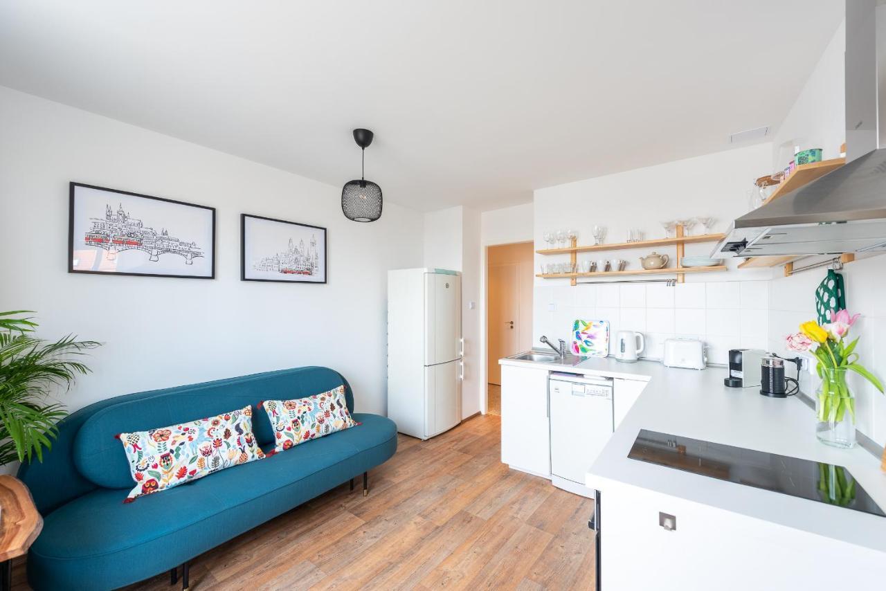 Bright Charming Apt With Terrace, Parking & Airco. Prague Ngoại thất bức ảnh