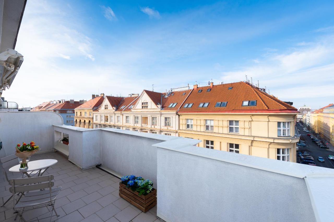 Bright Charming Apt With Terrace, Parking & Airco. Prague Ngoại thất bức ảnh