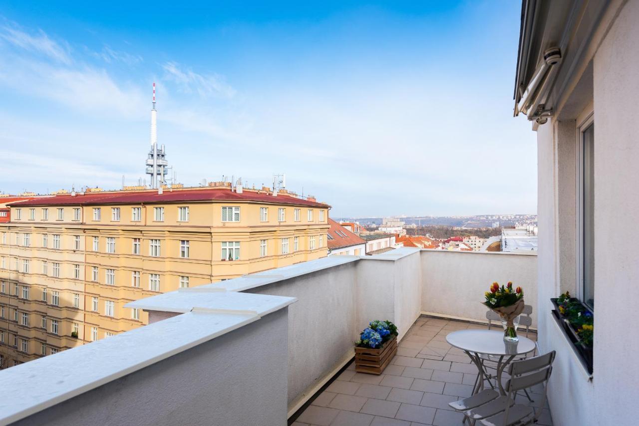 Bright Charming Apt With Terrace, Parking & Airco. Prague Ngoại thất bức ảnh